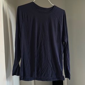 Long Sleeve Alo t-shirt